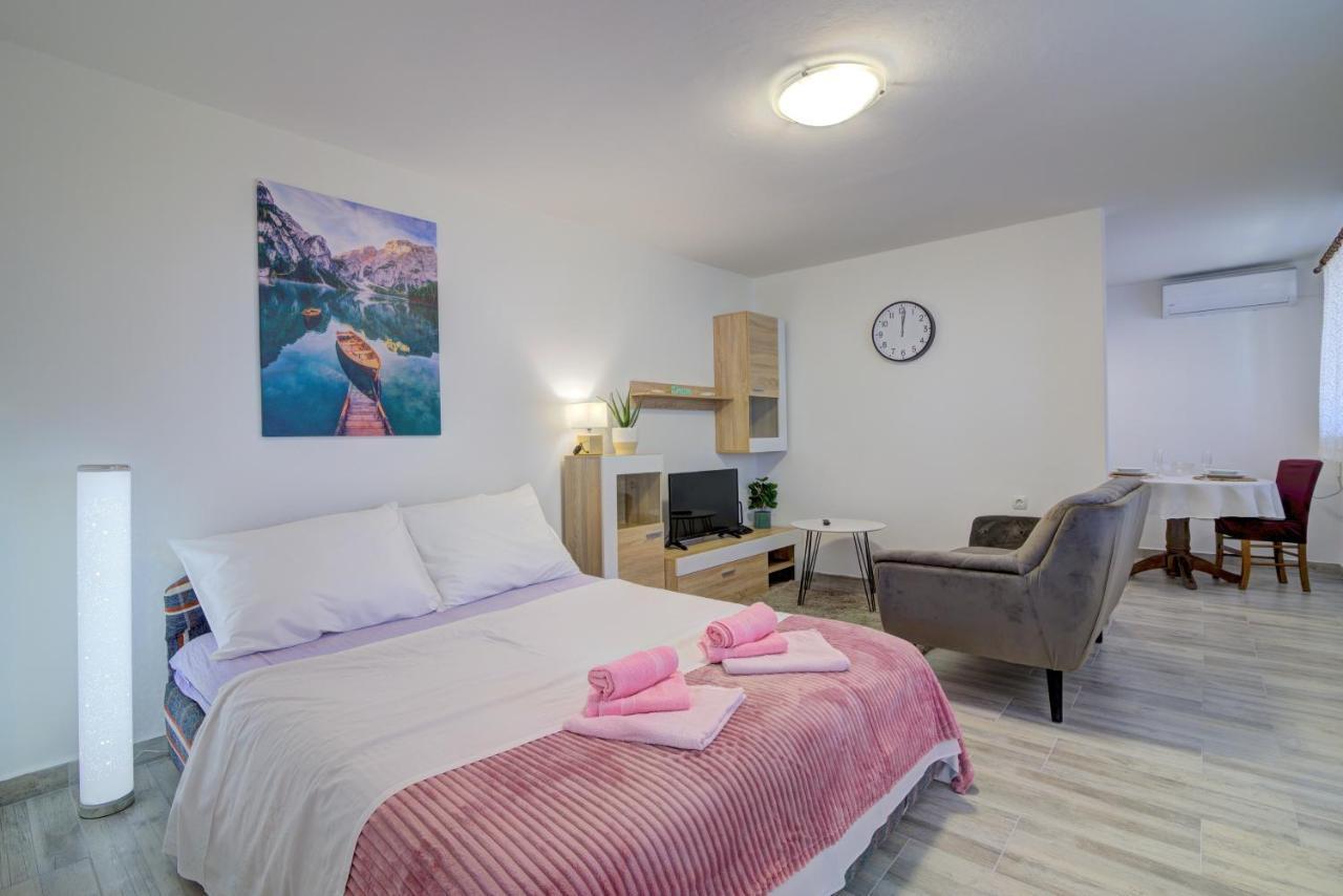 Apartments Maria Сен Екстериор снимка