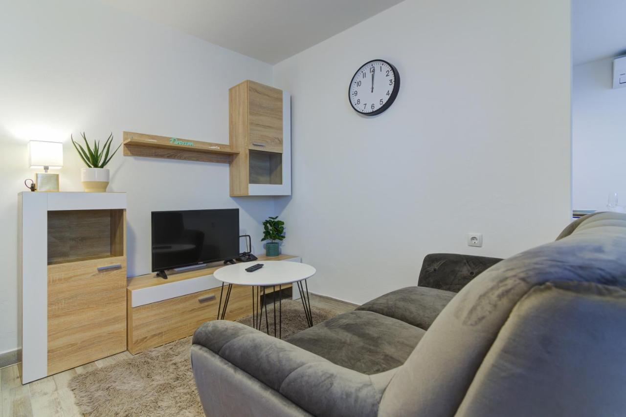 Apartments Maria Сен Екстериор снимка